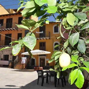 https://case-albergo-al-cortiletto.sicilyhotelsitaly.net